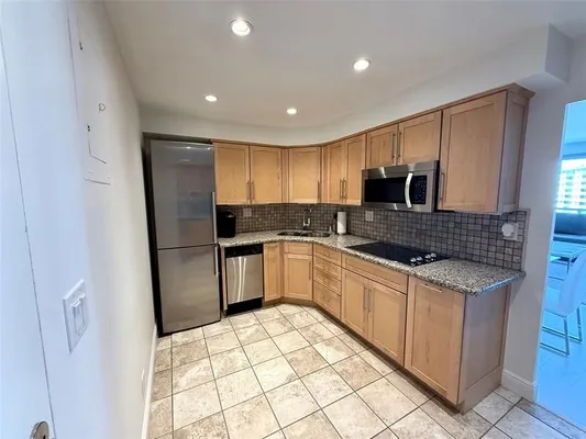 Property Slideshow image 3 of 31 | 3233 ne 34th st apt 1403, Fort Lauderdale, FL, 33308