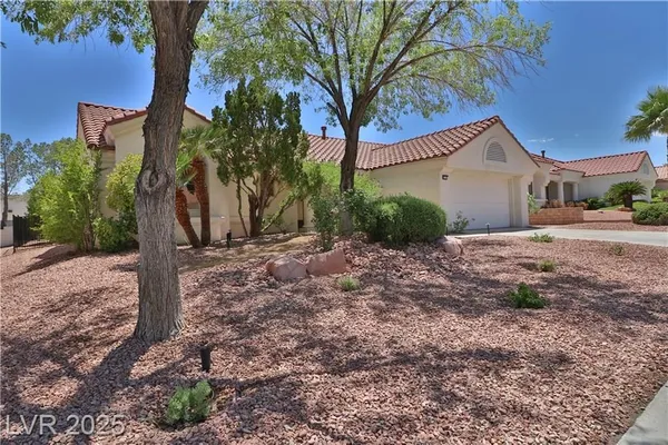 Property Slideshow image 2 of 39 | 9509 sundial dr, Las Vegas, NV, 89134
