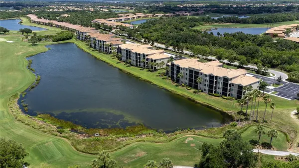 Property Slideshow image 3 of 33 | 7005 river hammock dr 202, Bradenton, FL, 34212