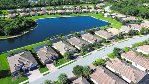 Property Slideshow image 2 of 79 | 7130 quiet creek dr, Bradenton, FL, 34212