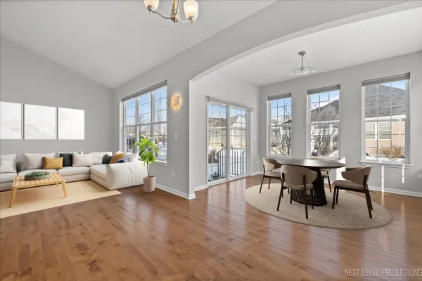 Property Slideshow image 2 of 42 | 2648 drexel dr, Naperville, IL, 60564