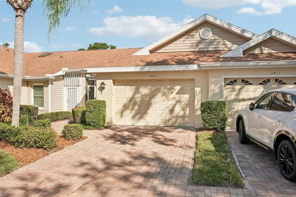 Property Slideshow image 2 of 57 | 2433 new haven cir, Sun City Center, FL, 33573