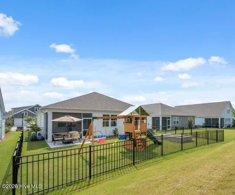 Property Slideshow image 2 of 5 | 7148 foxhollow ln, Leland, NC, 28451