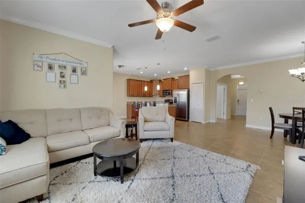 Property Slideshow image 3 of 32 | 3704 huntington ln, Winter Haven, FL, 33884