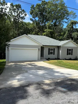 Property Slideshow image 3 of 15 | 1705 kallaramo rd, Rock Hill, SC, 29732