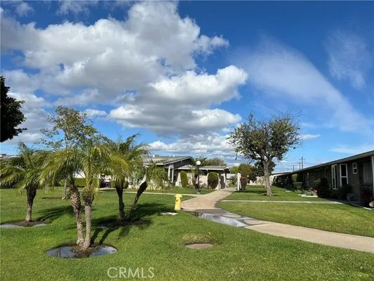 Property Slideshow image 2 of 17 | 1400 mayfield rd, Seal Beach, CA, 90740