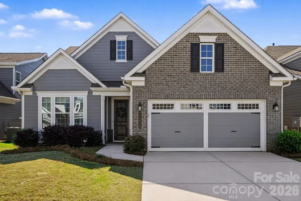 Property Slideshow image 2 of 48 | 10420 superb ln, Charlotte, NC, 28215