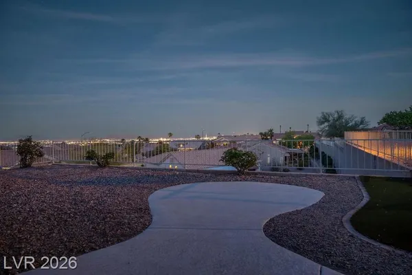 Property Slideshow image 2 of 73 | 2742 faiss dr, Las Vegas, NV, 89134