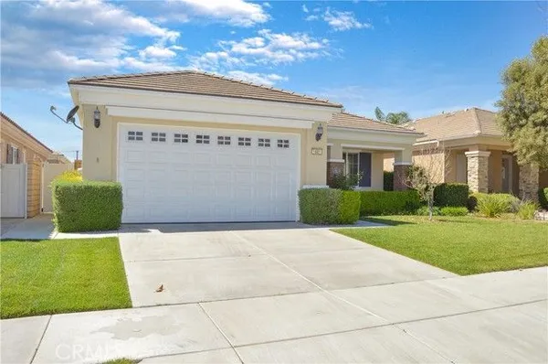Property Slideshow image 3 of 75 | 1681 via borrego, Hemet, CA, 92545