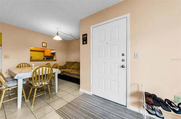 Property Slideshow image 3 of 31 | 2575 pine ridge way e1, Palm Harbor, FL, 34684