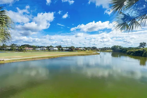 Property Slideshow image 3 of 42 | 119 woodbridge dr unit 203, Venice, FL, 34293
