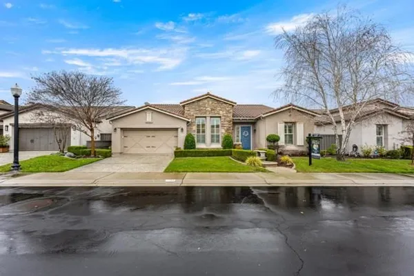 Property Slideshow image 2 of 74 | 5723 grassington ln, Sacramento, CA, 95835