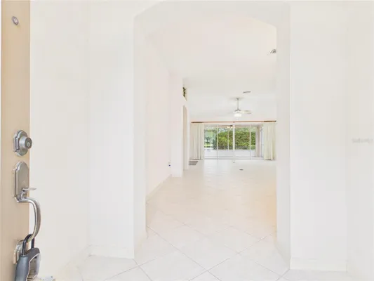 Property Slideshow image 2 of 41 | 817 oak forest dr, The Villages, FL, 32162