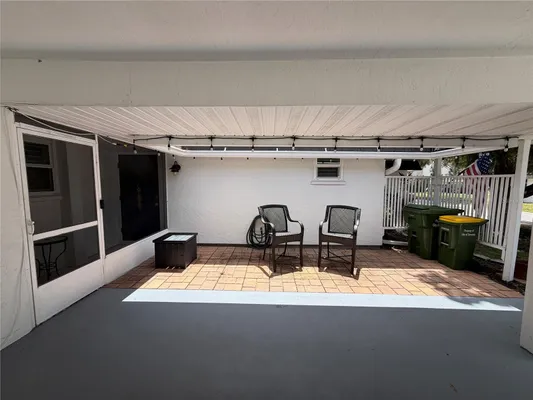 Property Slideshow image 2 of 18 | 3935 panola ln 183, Sarasota, FL, 34232