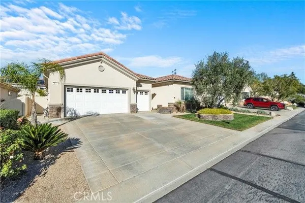 Property Slideshow image 3 of 40 | 930 gleneagles rd, Beaumont, CA, 92223