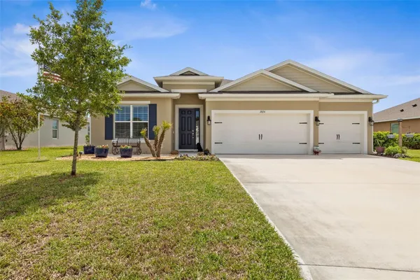 Property Slideshow image 2 of 88 | 2824 monaghan dr, Ormond Beach, FL, 32174