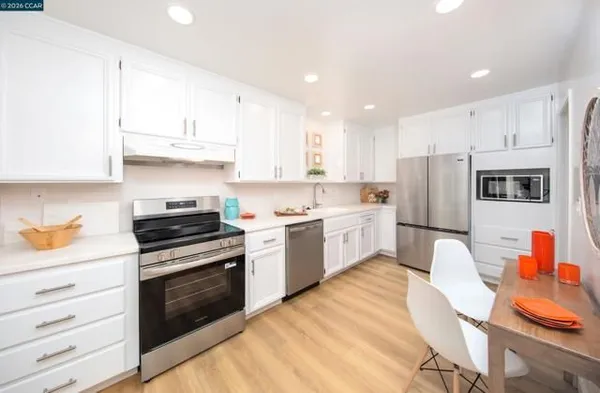 Property Slideshow image 2 of 45 | 600 terra california dr 4, Walnut Creek, CA, 94595