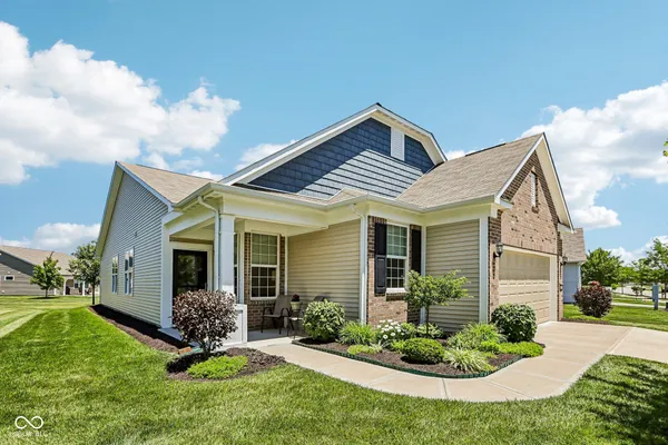 Property Slideshow image 2 of 42 | 4776 allium dr, Plainfield, IN, 46168
