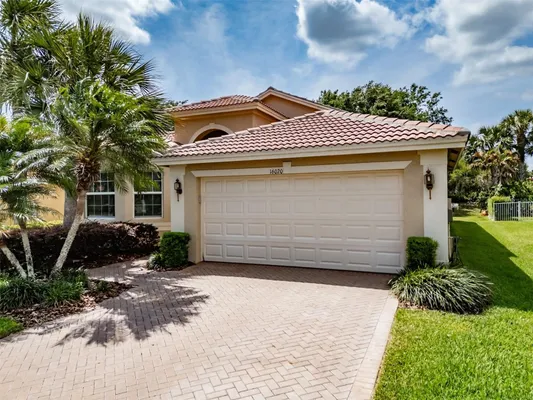 Property Slideshow image 2 of 87 | 16020 golden lakes dr, Wimauma, FL, 33598