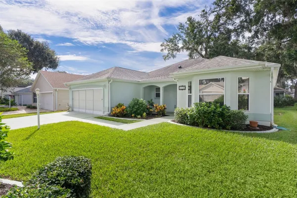 Property Slideshow image 3 of 44 | 912 ventura dr, The Villages, FL, 32159