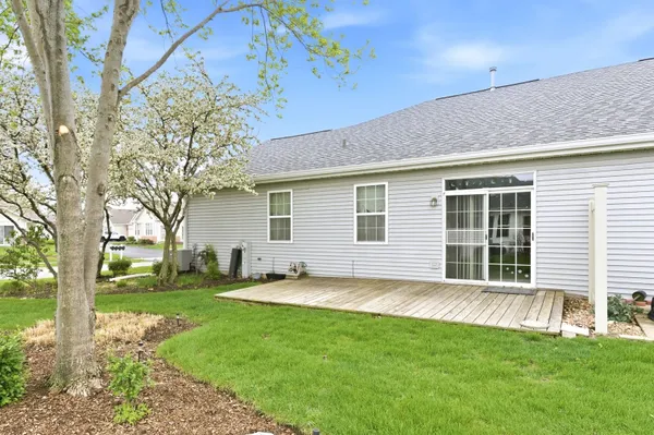 Property Slideshow image 3 of 20 | 21520 victory lake way 21520, Crest Hill, IL, 60403