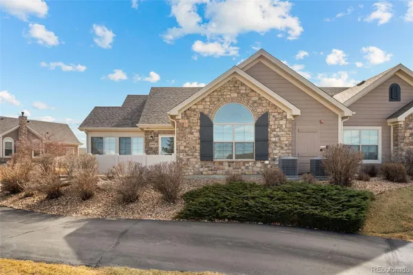 Property Slideshow image 3 of 39 | 1995 s espana ct c, Aurora, CO, 80013