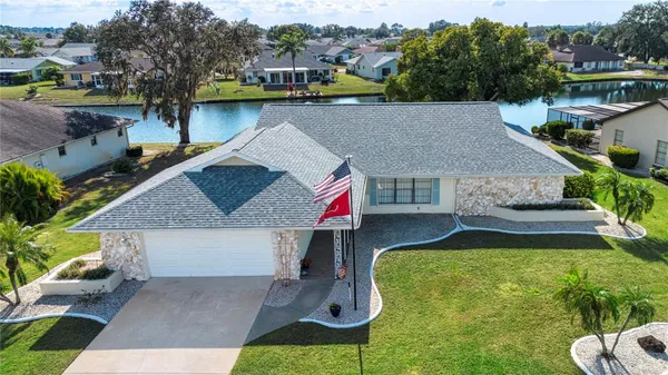 Property Slideshow image 2 of 70 | 2016 e view dr, Sun City Center, FL, 33573