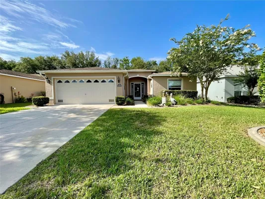 Property Slideshow image 2 of 61 | 16405 sw 14th avenue rd, Ocala, FL, 34473