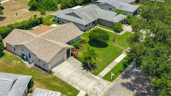 Property Slideshow image 3 of 53 | 2632 camille dr, Palm Harbor, FL, 34684