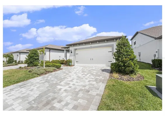 Property Slideshow image 2 of 35 | 10418 spring tide way, Parrish, FL, 34219