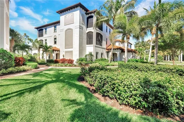 Property Slideshow image 2 of 40 | 4560 colony villas dr 1701, Bonita Springs, FL, 34134