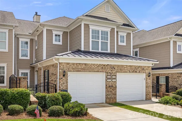 Property Slideshow image 2 of 39 | 45008 wigeon ln 102, Indian Land, SC, 29707