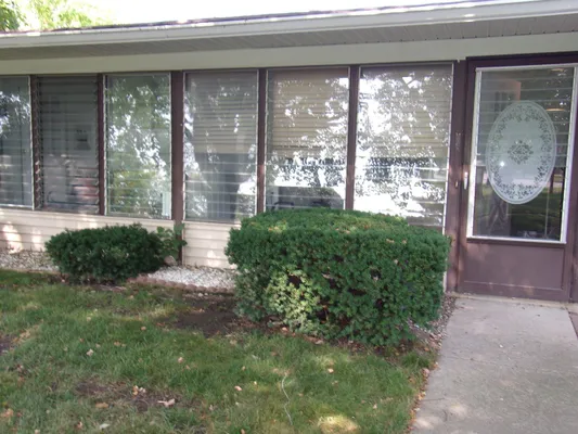 Property Slideshow image 2 of 18 | 7415 chevy chase ct 3, Fox Lake, IL, 60020