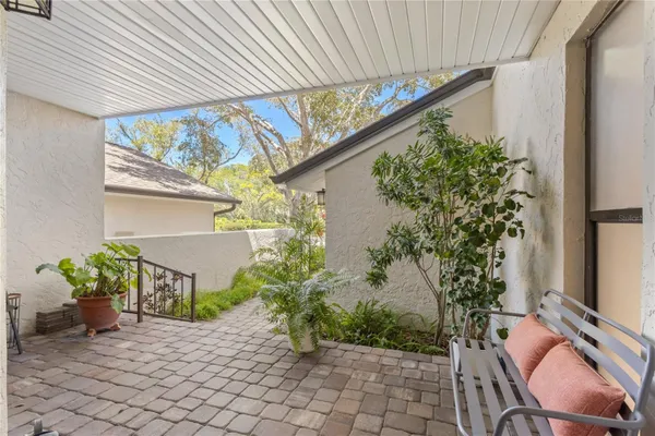 Property Slideshow image 2 of 33 | 5226 landings blvd 102, Sarasota, FL, 34231