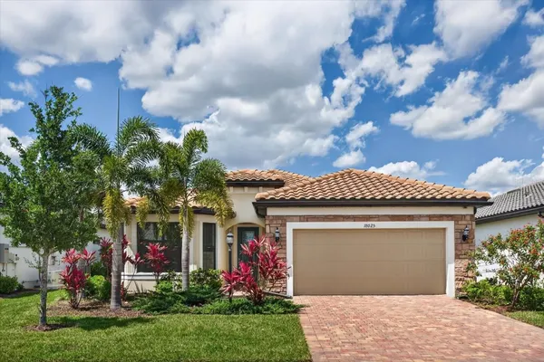 Property Slideshow image 3 of 100 | 18025 harwich pl, Bradenton, FL, 34202