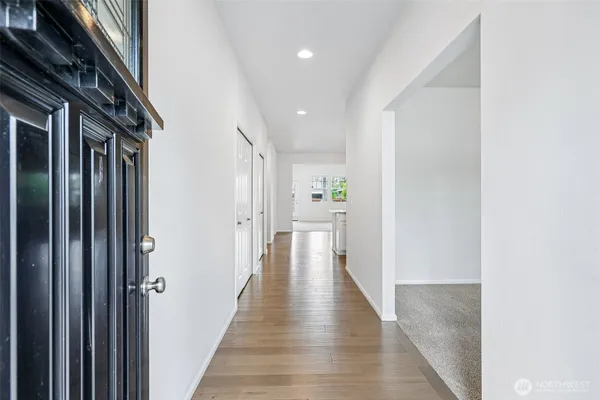 Property Slideshow image 3 of 32 | 353 s 48th pl, Mount Vernon, WA, 98274