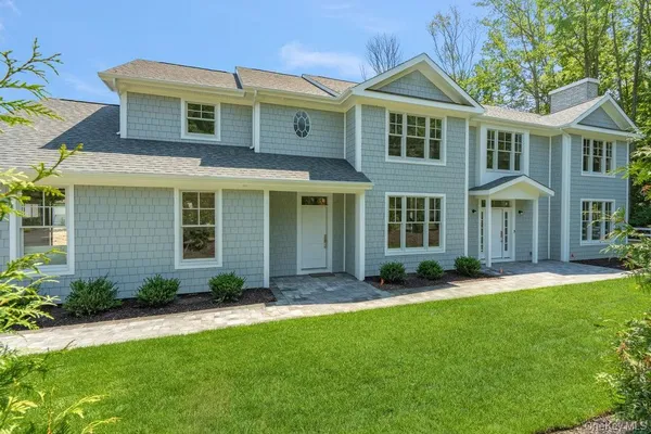 Property Slideshow image 2 of 49 | 48 plainview rd, Woodbury, NY, 11797