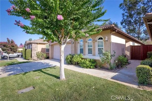 Property Slideshow image 2 of 44 | 8641 stephenson ln, Hemet, CA, 92545