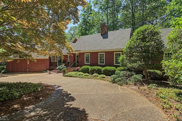 Property Slideshow image 2 of 50 | 19 whittakers mill rd, Williamsburg, VA, 23185