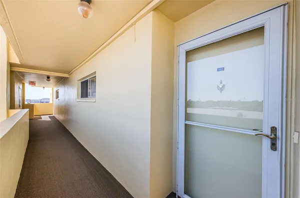 Property Slideshow image 3 of 50 | 4550 cove cir apt 502, St Petersburg, FL, 33708