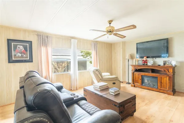 Property Slideshow image 3 of 32 | 1560 longbow dr, Lakeland, FL, 33810