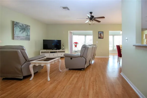 Property Slideshow image 2 of 64 | 202 glenellen pl # 191, Sun City Center, FL, 33573