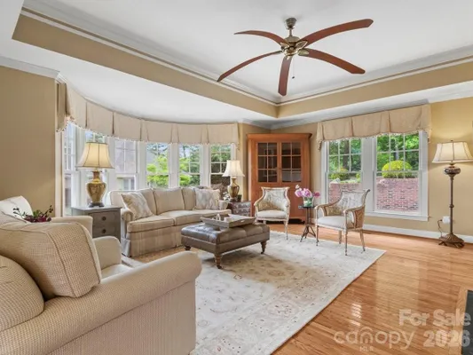 Property Slideshow image 3 of 45 | 6 creekside way, Asheville, NC, 28804