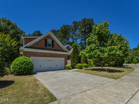Property Slideshow image 3 of 44 | 242 hales wood rd, Chapel Hill, NC, 27517