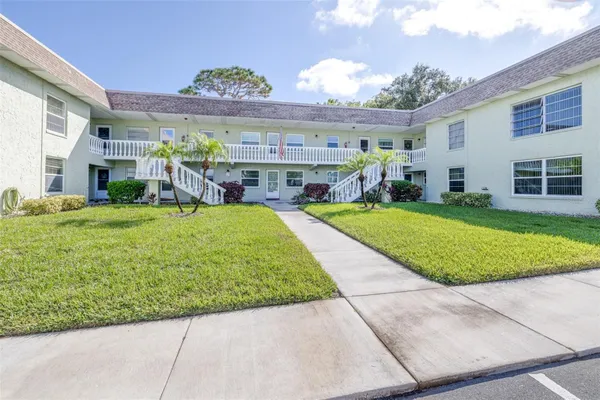 Property Slideshow image 3 of 38 | 1250 s pinellas ave 711, Tarpon Springs, FL, 34689