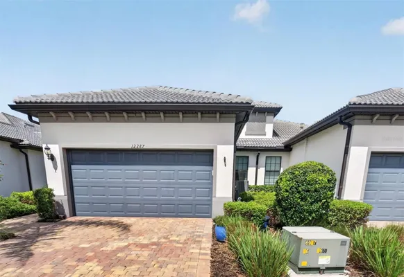 Property Slideshow image 2 of 58 | 12287 myrtle bay ct, Sarasota, FL, 34238