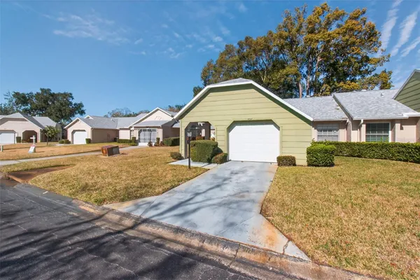 Property Slideshow image 2 of 45 | 4841 boonesboro ct, New Port Richey, FL, 34655