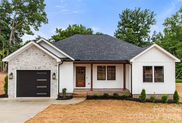 Property Slideshow image 2 of 30 | 29 hartman pl, Concord, NC, 28027