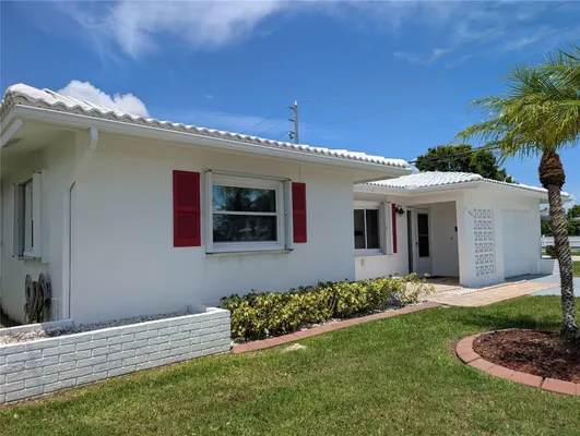 Property Slideshow image 2 of 59 | 10188 45th st 2, Pinellas Park, FL, 33782
