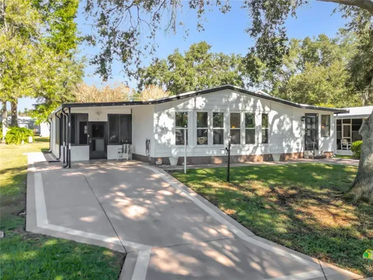 Property Slideshow image 2 of 30 | 805 camelia ct, Lady Lake, FL, 32159